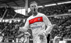 开云体育下载-赛道上的孤勇者，法拉利轻取梅赛德斯，汉密尔顿扛起全队