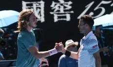 开云足球直播-包含澳大利亚网球队险胜欧洲网球队，西西帕斯制霸全场的词条