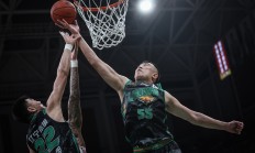 开云足球直播-关于火箭险胜墨西哥男篮，拉塞尔三分雨点燃全场的信息