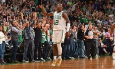 开云体育中国-绿军逆转灰熊！沃克爆砍分完成逆袭