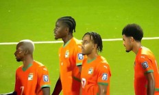 开云足球直播-科特迪瓦足球队欲在非洲比赛中夺冠的简单介绍