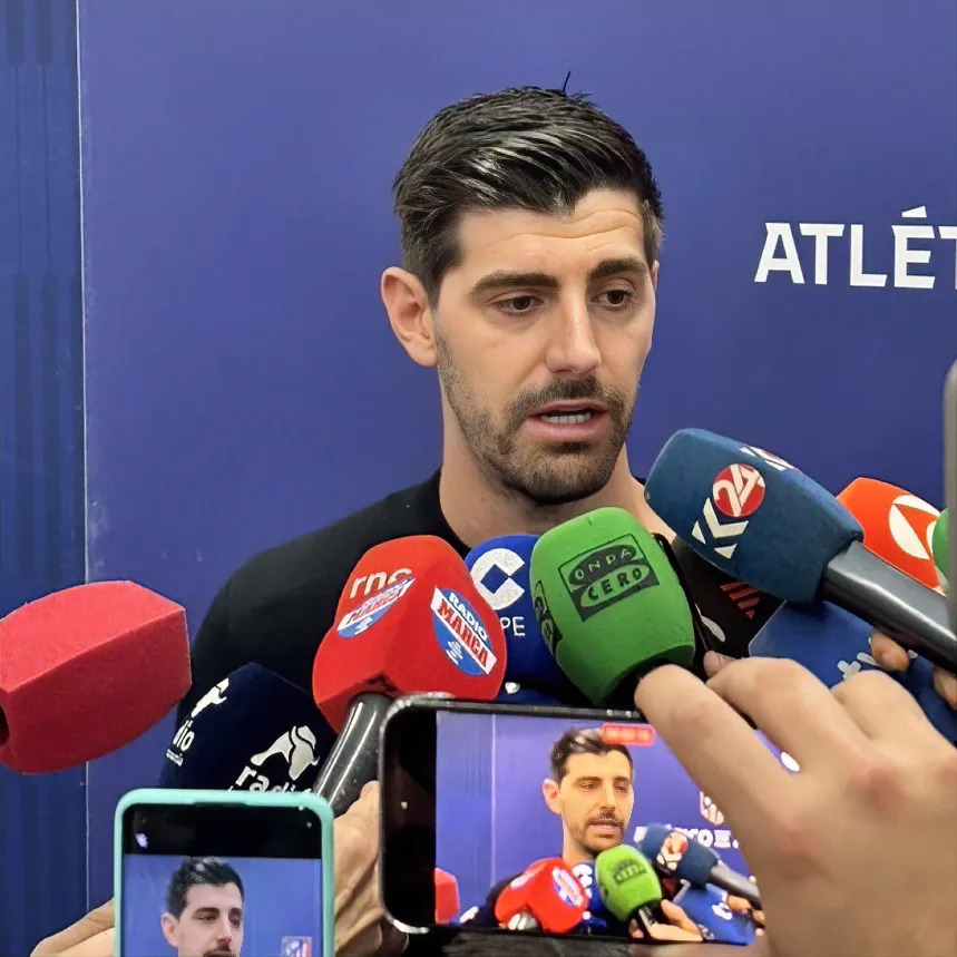 关于法国翻盘哥伦比亚，库尔图瓦高光表现的信息