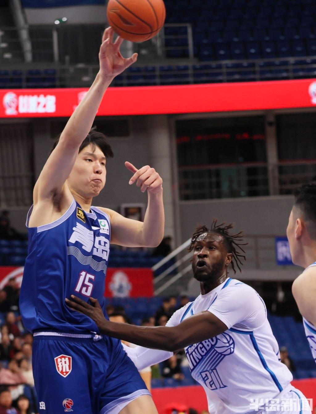 青岛主场大胜，全队表现出色