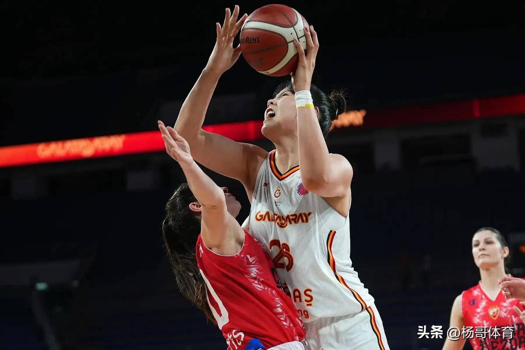 包含瑞士女篮成功晋级比赛决赛的词条