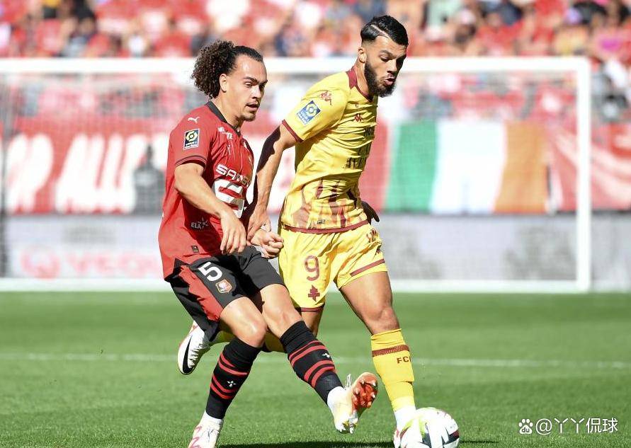 包含梅斯客场失利，球队需加强训练备战下轮的词条