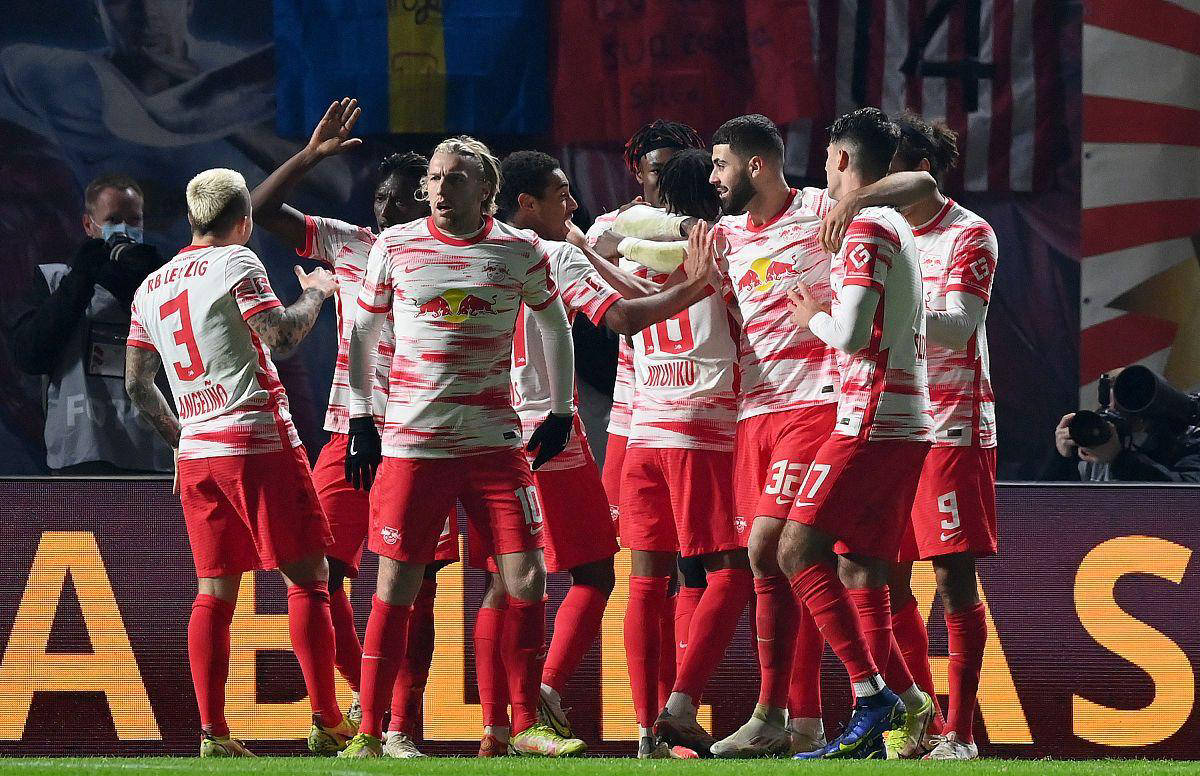 霍芬海姆客场复仇,全取三分的简单介绍 霍芬海姆客场复仇,全取三分的简单介绍