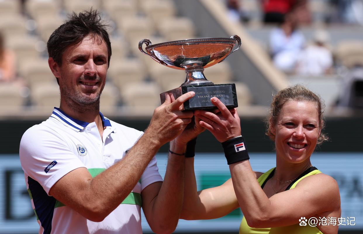 天蓝队一击制胜，晋级下一轮