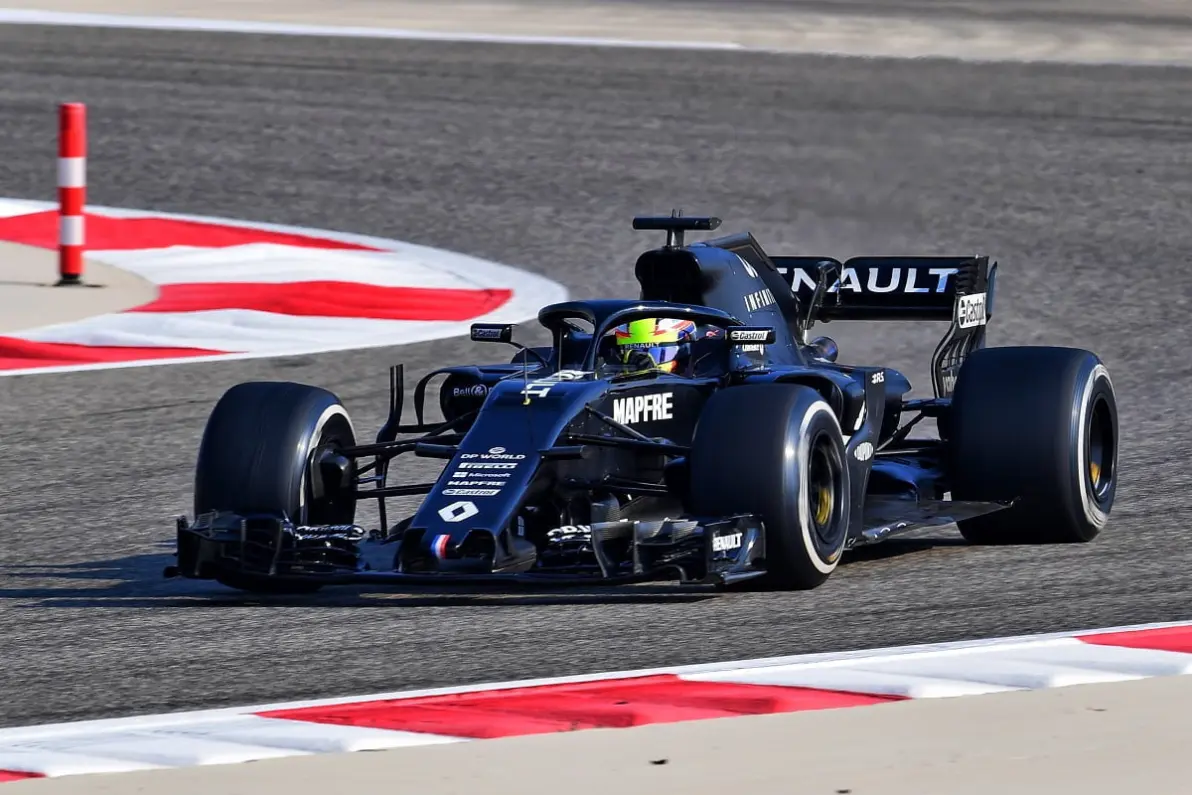 包含雷诺车队力克阿斯顿马丁，塞恩斯高光表现的词条