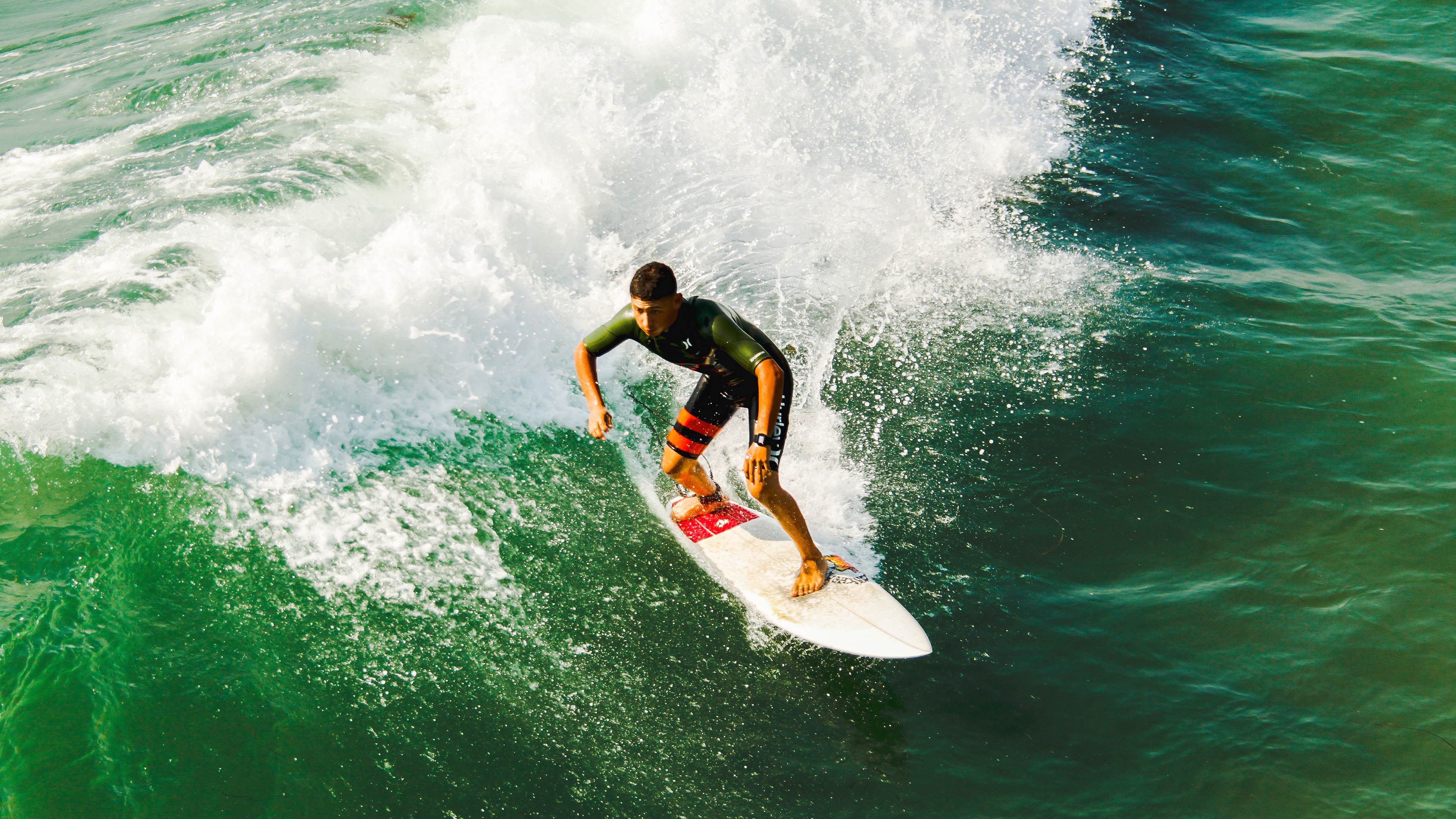 火箭击溃湖人，恩比德在西甲国家德比接管比赛，体育跨界启示录