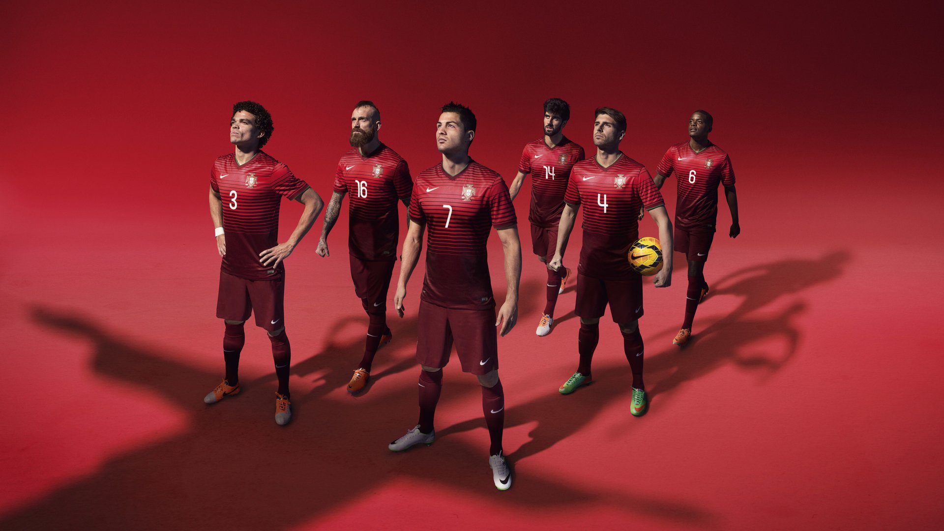 富安健洋压力下完成爆发,巴萨对阵皇马背后的亚洲力量觉醒