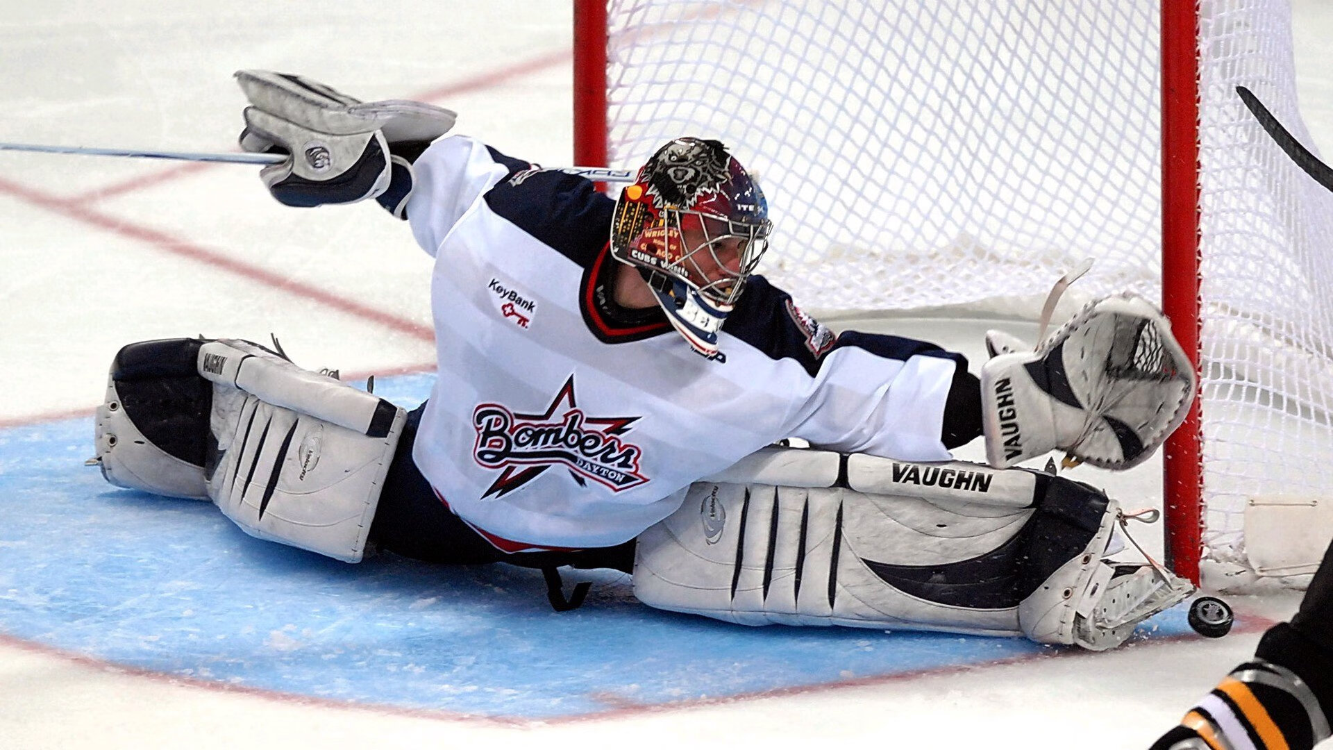 赛道上的传承与新生,法拉利险胜雷诺,皮亚斯特里惊艳四座